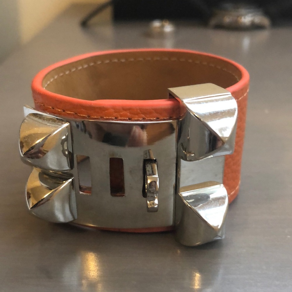 Cuff Bracelet Orange. - Picture 3 of 3